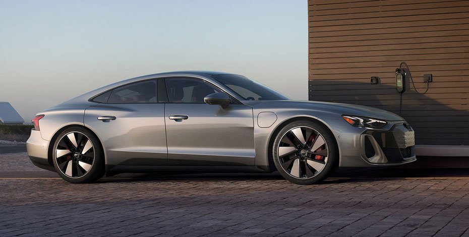 Audi e-tron GT electric sports sedan in metallic gray side profile